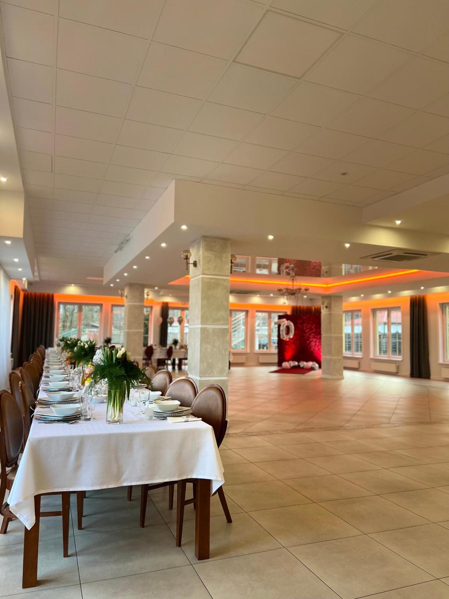Pensjonat I Klub Jezdziecki Michelin Włocławek エクステリア 写真